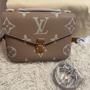 Louis Vuitton Brown Monogram Women's Bag
